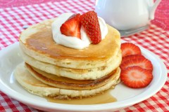 Pancakes with strawberries